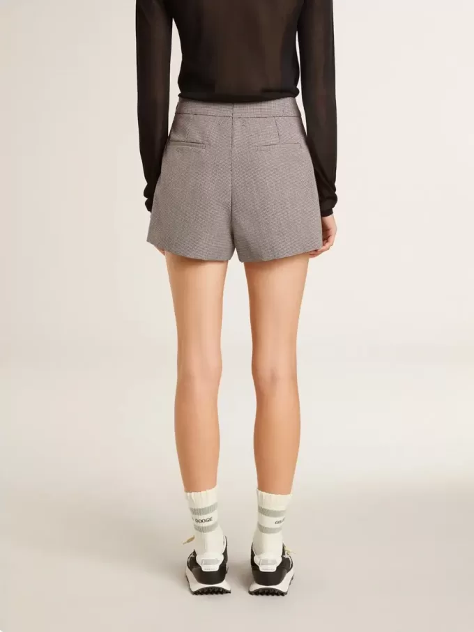 Pantaloni scurți mini pentru femei, din lână cu model houndstooth, de culoare gri Pantaloni scurți mini pentru femei, din lână cu model houndstooth, de culoare gri