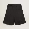Pantaloni scurți pentru femei din gabardină de lână neagră, cu curea în talie Pantaloni scurți pentru femei din gabardină de lână neagră, cu curea în talie