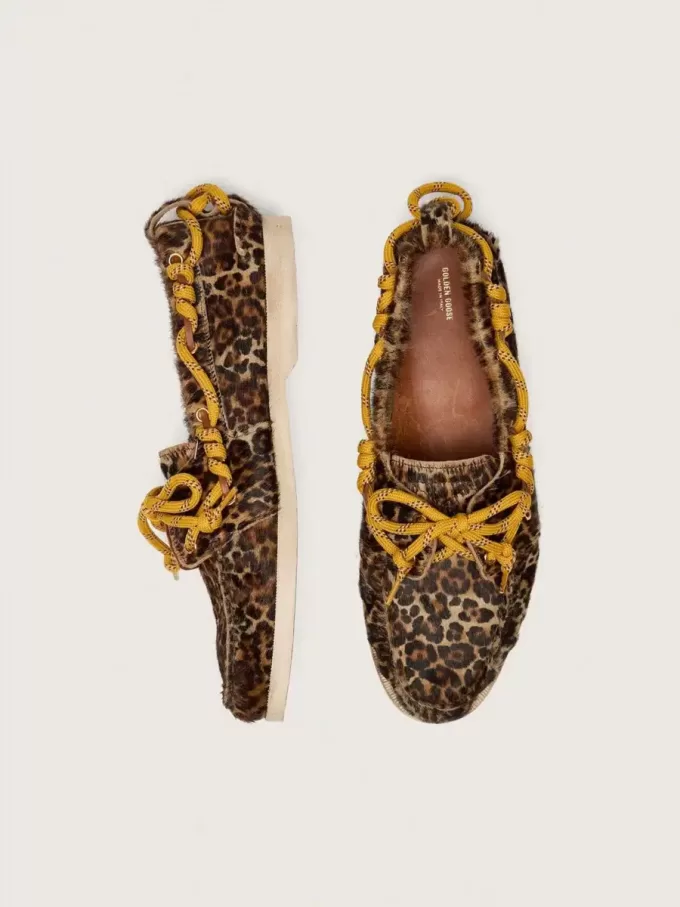Pantofi Cruise pentru femei din piele de ponei cu imprimeu leopard și șireturi galbene de drumeție Pantofi Cruise pentru femei din piele de ponei cu imprimeu leopard și șireturi galbene de drumeție
