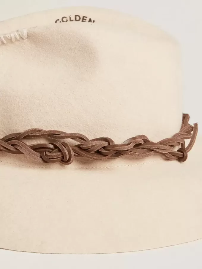 Pălărie fedora de culoarea pergamentului, cu bandă din piele Pălărie fedora de culoarea pergamentului, cu bandă din piele