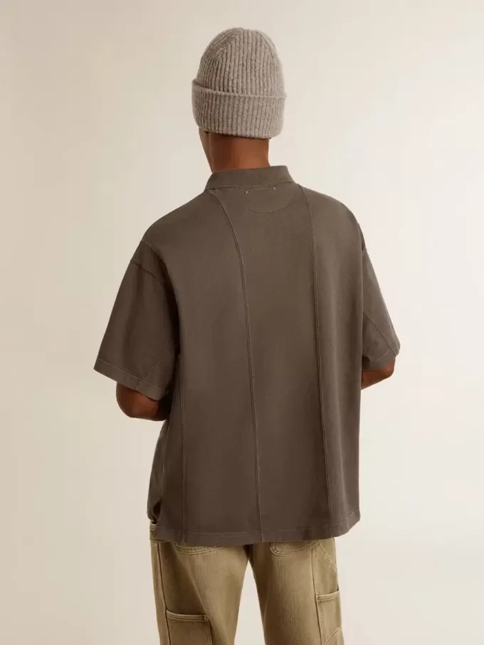 Polo pentru bărbați din bumbac, de culoare gri antracit, cu broderie Polo pentru bărbați din bumbac, de culoare gri antracit, cu broderie