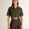 Polo scurt pentru femei din tricou verde militar cu broderie Polo scurt pentru femei din tricou verde militar cu broderie