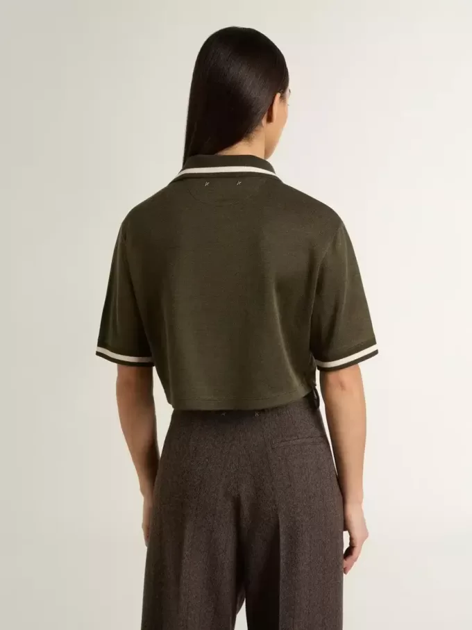 Polo scurt pentru femei din tricou verde militar cu broderie Polo scurt pentru femei din tricou verde militar cu broderie