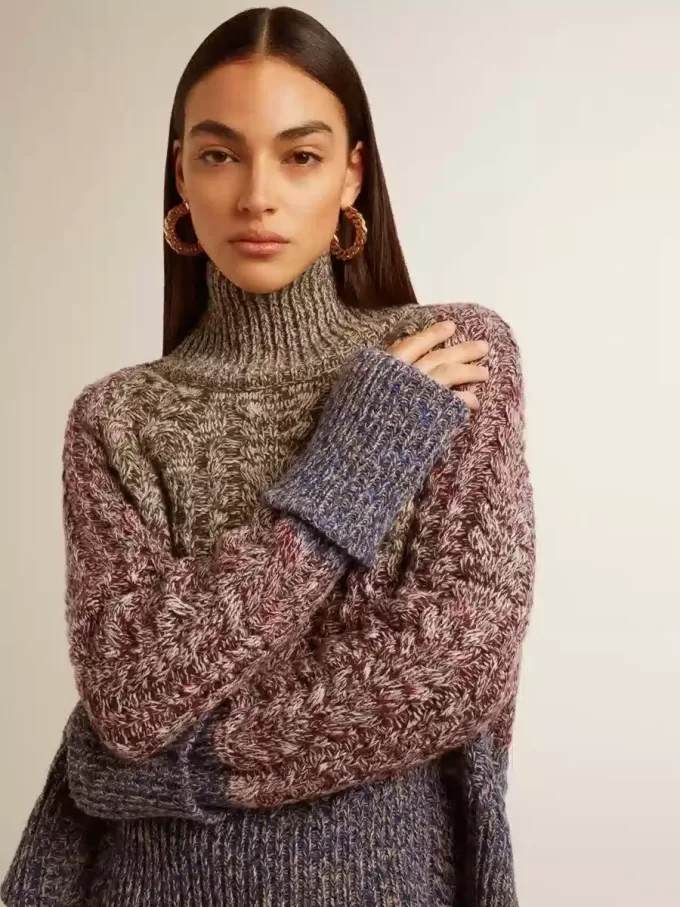 Pulover multicolor cu guler înalt pentru femei, din fire mouliné Pulover multicolor cu guler înalt pentru femei, din fire mouliné