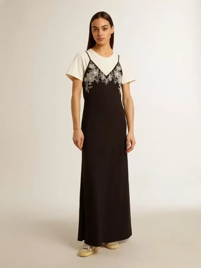 Rochie neagră pentru femei, cu broderie Rochie neagră pentru femei, cu broderie