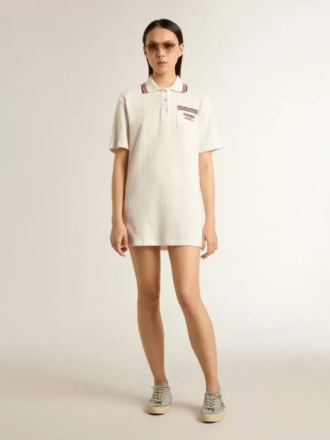 Rochie polo Oasis pentru femei din jersey perforat alb cu dungi burgund Rochie polo Oasis pentru femei din jersey perforat alb cu dungi burgund