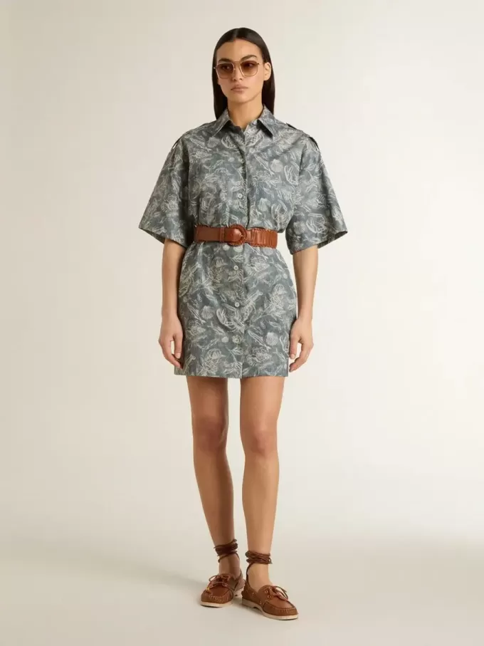 Rochie scurtă pentru femei din poplin de bumbac albastru deschis, cu imprimeu marin pe toată suprafața Rochie scurtă pentru femei din poplin de bumbac albastru deschis, cu imprimeu marin pe toată suprafața