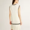 Rochie vestă din bumbac alb uzat pentru femei, cu nervuri albastru închis și cristale Rochie vestă din bumbac alb uzat pentru femei, cu nervuri albastru închis și cristale
