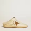 Saboturi Ball Star din piele cu stea din piele întoarsă și căptușeală din piele întoarsă bej Saboturi Ball Star din piele cu stea din piele întoarsă și căptușeală din piele întoarsă bej