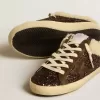 Saboturi Super-Star cu sclipici, stea maro și căptușeală din piele de oaie Saboturi Super-Star cu sclipici, stea maro și căptușeală din piele de oaie