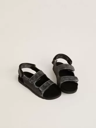 Sandale Noa Junior din piele neagră uzată Sandale Noa Junior din piele neagră uzată