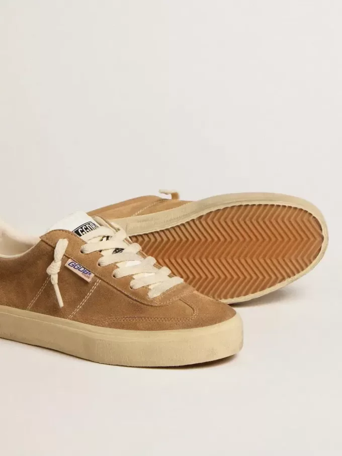 Soul Star pentru femei din piele de căprioară de culoare camel, cu talpă din piele albă și limbă Soul Star pentru femei din piele de căprioară de culoare camel, cu talpă din piele albă și limbă