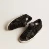 Super-Star din piele de căprioară neagră cu cristale Swarovski și stea din piele de căprioară neagră Super-Star din piele de căprioară neagră cu cristale Swarovski și stea din piele de căprioară neagră