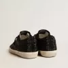 Super-Star din piele de căprioară neagră cu cristale Swarovski și stea din piele de căprioară neagră Super-Star din piele de căprioară neagră cu cristale Swarovski și stea din piele de căprioară neagră
