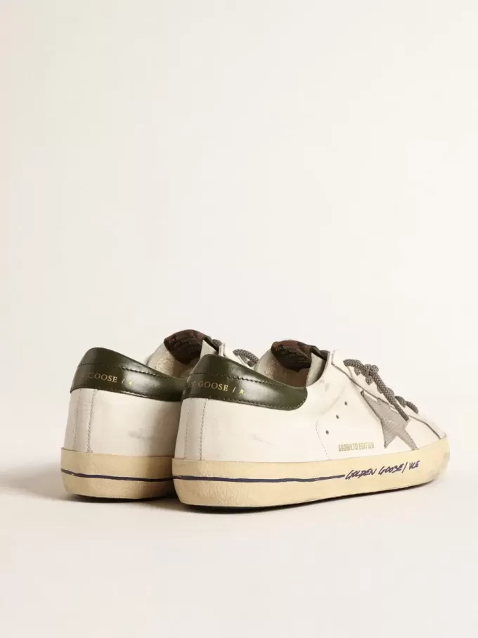 Super-Star LTD cu stea cu imprimeu crocodil și bandă verde pe călcâi Super-Star LTD cu stea cu imprimeu crocodil și bandă verde pe călcâi