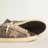 Super-Star LTD din nubuc gri cu perle Swarovski și stea din piele de căprioară Super-Star LTD din nubuc gri cu perle Swarovski și stea din piele de căprioară