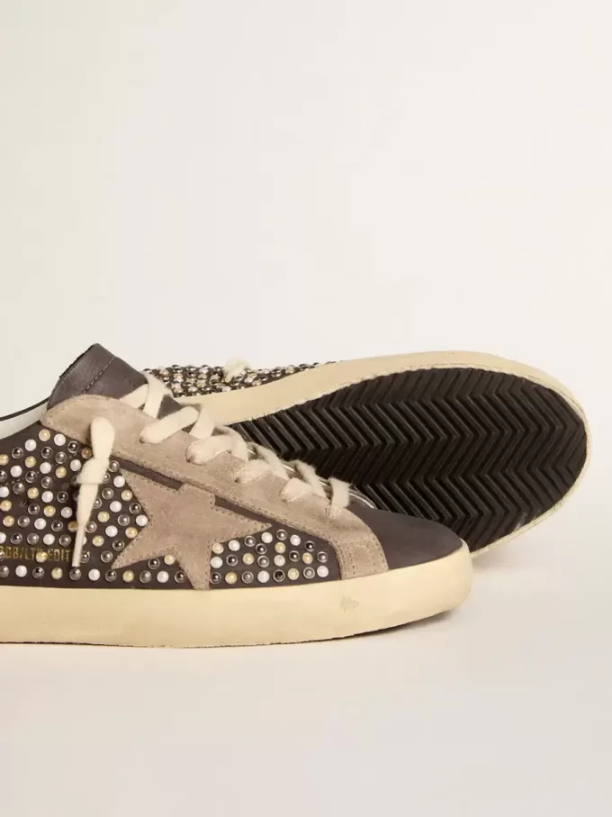 Super-Star LTD din nubuc gri cu perle Swarovski și stea din piele de căprioară Super-Star LTD din nubuc gri cu perle Swarovski și stea din piele de căprioară
