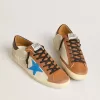 Super-Star LTD pentru bărbați, de culoare bej, cu stea albastră deschisă și talpă cu imprimeu crocodil Super-Star LTD pentru bărbați, de culoare bej, cu stea albastră deschisă și talpă cu imprimeu crocodil