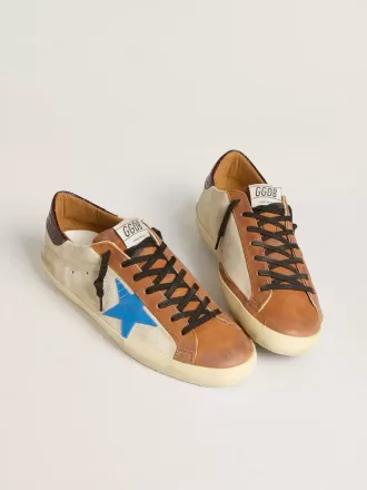Super-Star LTD pentru bărbați, de culoare bej, cu stea albastră deschisă și talpă cu imprimeu crocodil Super-Star LTD pentru bărbați, de culoare bej, cu stea albastră deschisă și talpă cu imprimeu crocodil