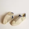 Super-Star LTD pentru bărbați din nubuc cu stea din piele albă și bandă albastră pe călcâi Super-Star LTD pentru bărbați din nubuc cu stea din piele albă și bandă albastră pe călcâi