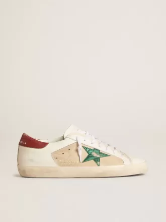 Super-Star LTD pentru bărbați, din piele de căprioară, cu stea metalică verde și bandă roșie pe călcâi Super-Star LTD pentru bărbați, din piele de căprioară, cu stea metalică verde și bandă roșie pe călcâi