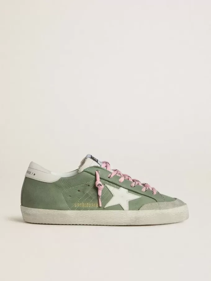 Super-Star LTD pentru femei, din nubuc verde, cu stea și călcâi din piele albă Super-Star LTD pentru femei, din nubuc verde, cu stea și călcâi din piele albă