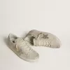 Super-Star LTD pentru femei, din piele nappa de culoare ivoriu, cu stea strălucitoare din platină și bandă pe călcâi Super-Star LTD pentru femei, din piele nappa de culoare ivoriu, cu stea strălucitoare din platină și bandă pe călcâi