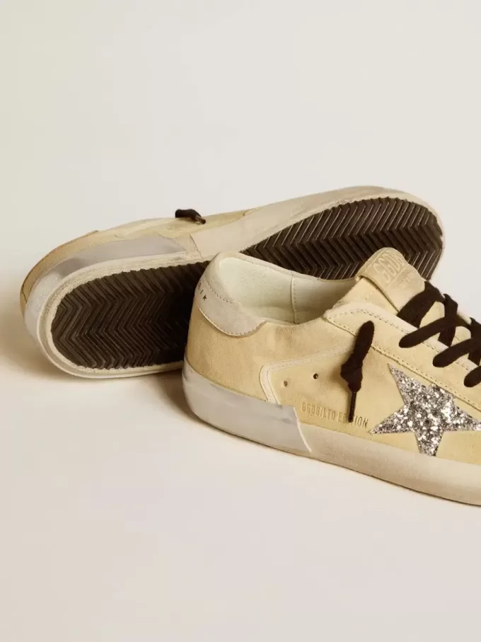 Super-Star LTD pentru femei, din piele întoarsă, cu stea strălucitoare și călcâi din piele Super-Star LTD pentru femei, din piele întoarsă, cu stea strălucitoare și călcâi din piele