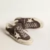 Super-Star pentru bărbați, din piele de căprioară gri, cu stea din piele nappa ecru și bandă pe călcâi Super-Star pentru bărbați, din piele de căprioară gri, cu stea din piele nappa ecru și bandă pe călcâi