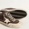 Super-Star pentru bărbați, din piele de căprioară gri, cu stea din piele nappa ecru și bandă pe călcâi Super-Star pentru bărbați, din piele de căprioară gri, cu stea din piele nappa ecru și bandă pe călcâi