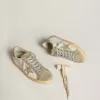 Super-Star pentru bărbați din piele nappa cu stea din piele de căprioară gri gheață și broderie neagră Super-Star pentru bărbați din piele nappa cu stea din piele de căprioară gri gheață și broderie neagră