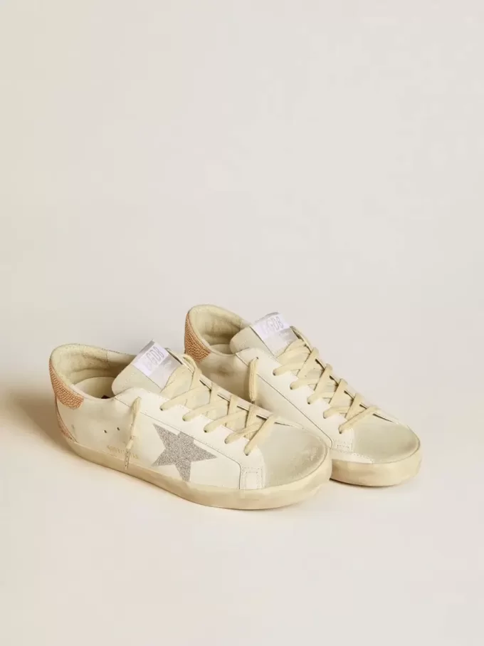 Super-Star pentru femei, din piele, cu stea din cristal Swarovski și bandă pe călcâi Super-Star pentru femei, din piele, cu stea din cristal Swarovski și bandă pe călcâi
