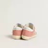 Super-Star pentru femei, din piele de căprioară coral cu stea și călcâi din piele albă Super-Star pentru femei, din piele de căprioară coral cu stea și călcâi din piele albă