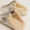 Super-Star Sabot pentru femei din piele albă și căptușeală din piele de oaie Super-Star Sabot pentru femei din piele albă și căptușeală din piele de oaie