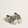 Super-Star Young cu stea din piele albastră și inserții din piele de căprioară gri gheață Super-Star Young cu stea din piele albastră și inserții din piele de căprioară gri gheață