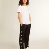 Tricou alb cu logo argintiu contrastant pe față Tricou alb cu logo argintiu contrastant pe față