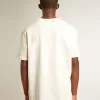 Tricou alb pentru bărbați cu finisaj uzat Tricou alb pentru bărbați cu finisaj uzat