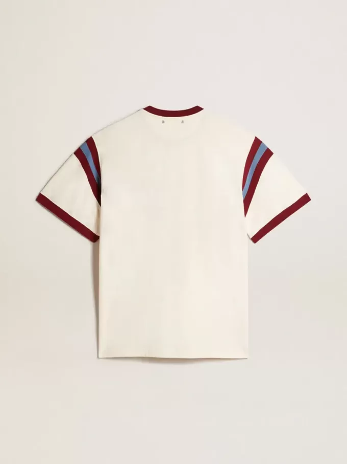 Tricou alb pentru bărbați, cu inscripție burgund pe față Tricou alb pentru bărbați, cu inscripție burgund pe față