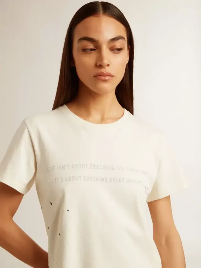 Tricou alb pentru femei, din bumbac, cu imprimeu și broderie Tricou alb pentru femei, din bumbac, cu imprimeu și broderie