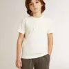 Tricou crem pentru băieți, cu logo în relief Tricou crem pentru băieți, cu logo în relief