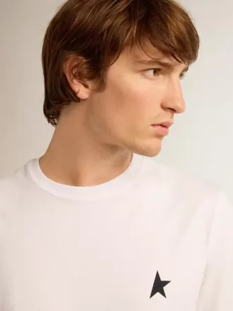 Tricou din colecția White Star cu stea neagră pe față