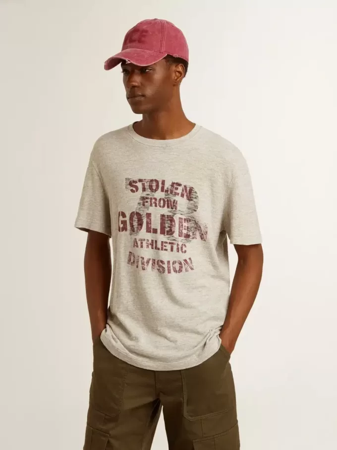 Tricou gri din bumbac pentru bărbați, cu imprimeu vintage pe partea din față Tricou gri din bumbac pentru bărbați, cu imprimeu vintage pe partea din față
