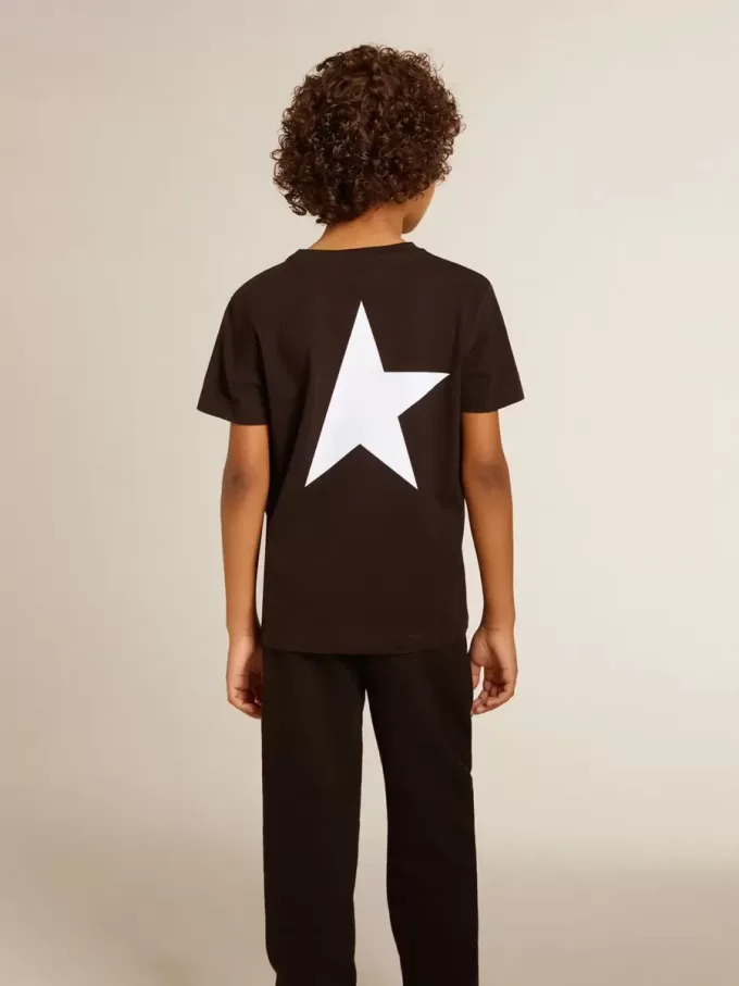 Tricou negru cu logo alb contrastant pe față și stea maxi pe spate Tricou negru cu logo alb contrastant pe față și stea maxi pe spate