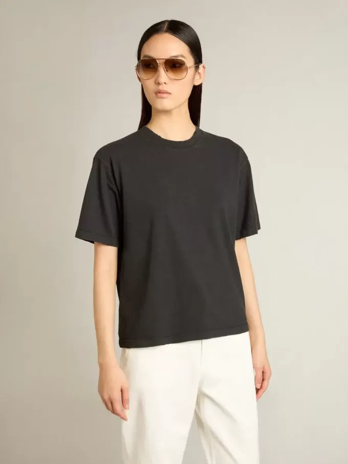 Tricou negru spălat, cu logo inversat pe spate – Jersey Capsule Tricou negru spălat, cu logo inversat pe spate – Jersey Capsule