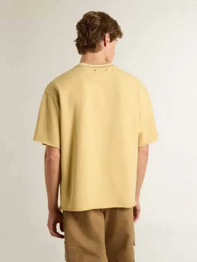 Tricou oversized din bumbac galben pentru bărbați, cu imprimeu albastru Tricou oversized din bumbac galben pentru bărbați, cu imprimeu albastru