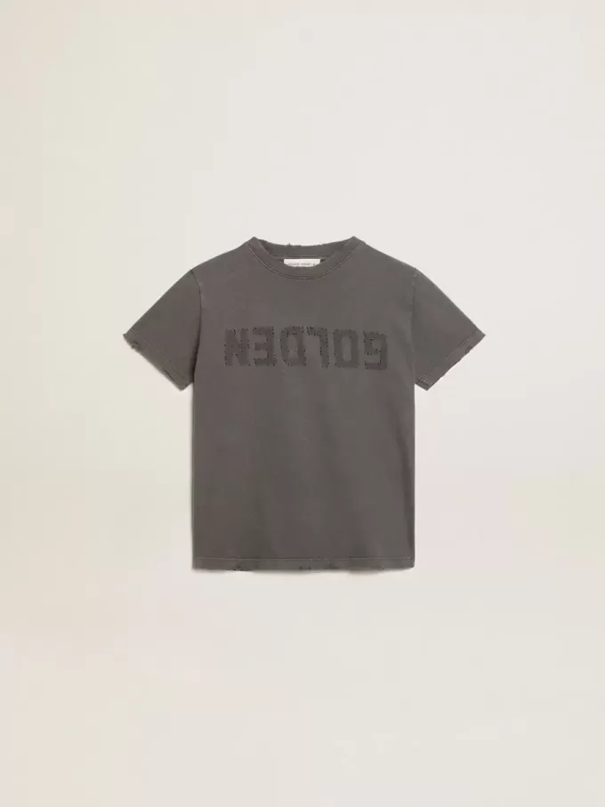 Tricou pentru băieți, de culoare gri, cu finisaj uzat Tricou pentru băieți, de culoare gri, cu finisaj uzat