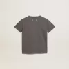 Tricou pentru băieți, de culoare gri, cu finisaj uzat Tricou pentru băieți, de culoare gri, cu finisaj uzat