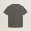 Tricou pentru bărbați, de culoare gri antracit, cu finisaj uzat Tricou pentru bărbați, de culoare gri antracit, cu finisaj uzat