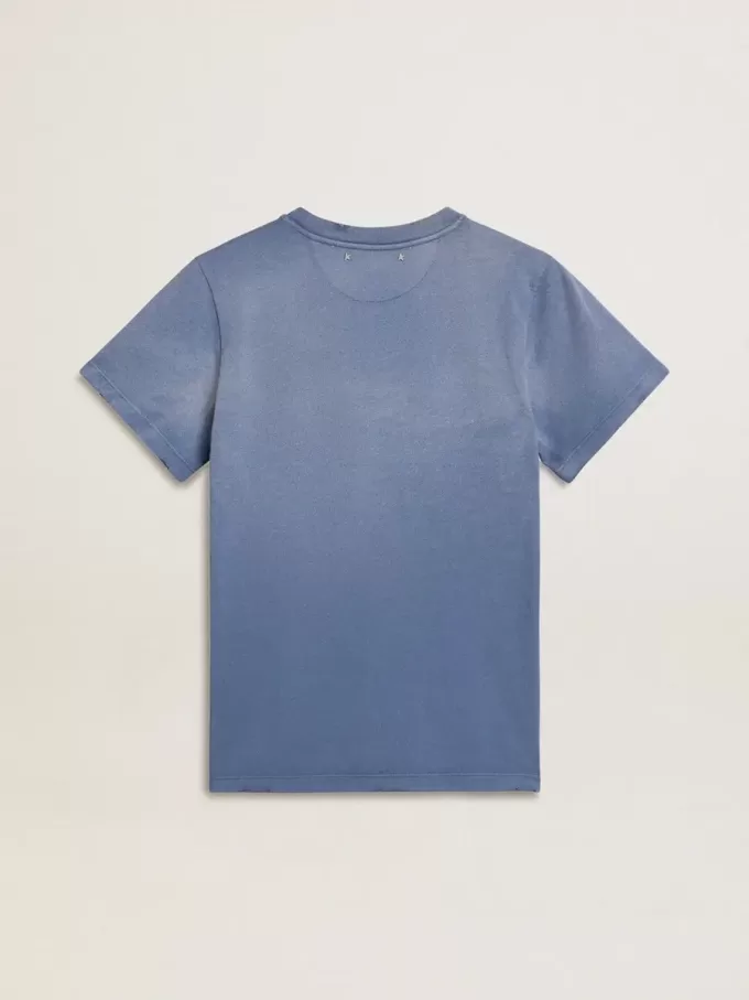 Tricou pentru femei, albastru deschis decolorat, cu imprimeu pe piept Tricou pentru femei, albastru deschis decolorat, cu imprimeu pe piept