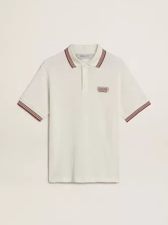 Tricou polo pentru bărbați din tricot perforat alb cu detalii în dungi burgund Tricou polo pentru bărbați din tricot perforat alb cu detalii în dungi burgund